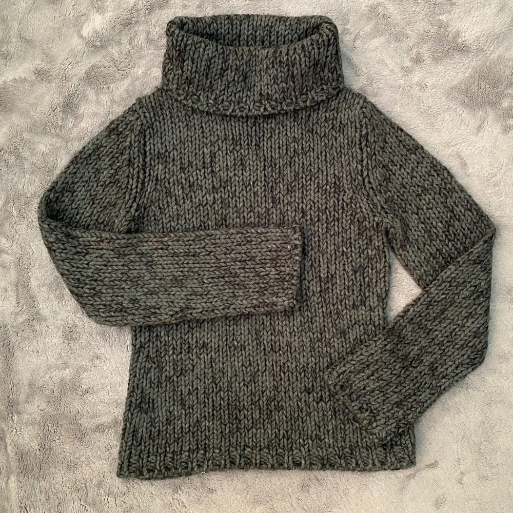 Gray & Black Sweater XS